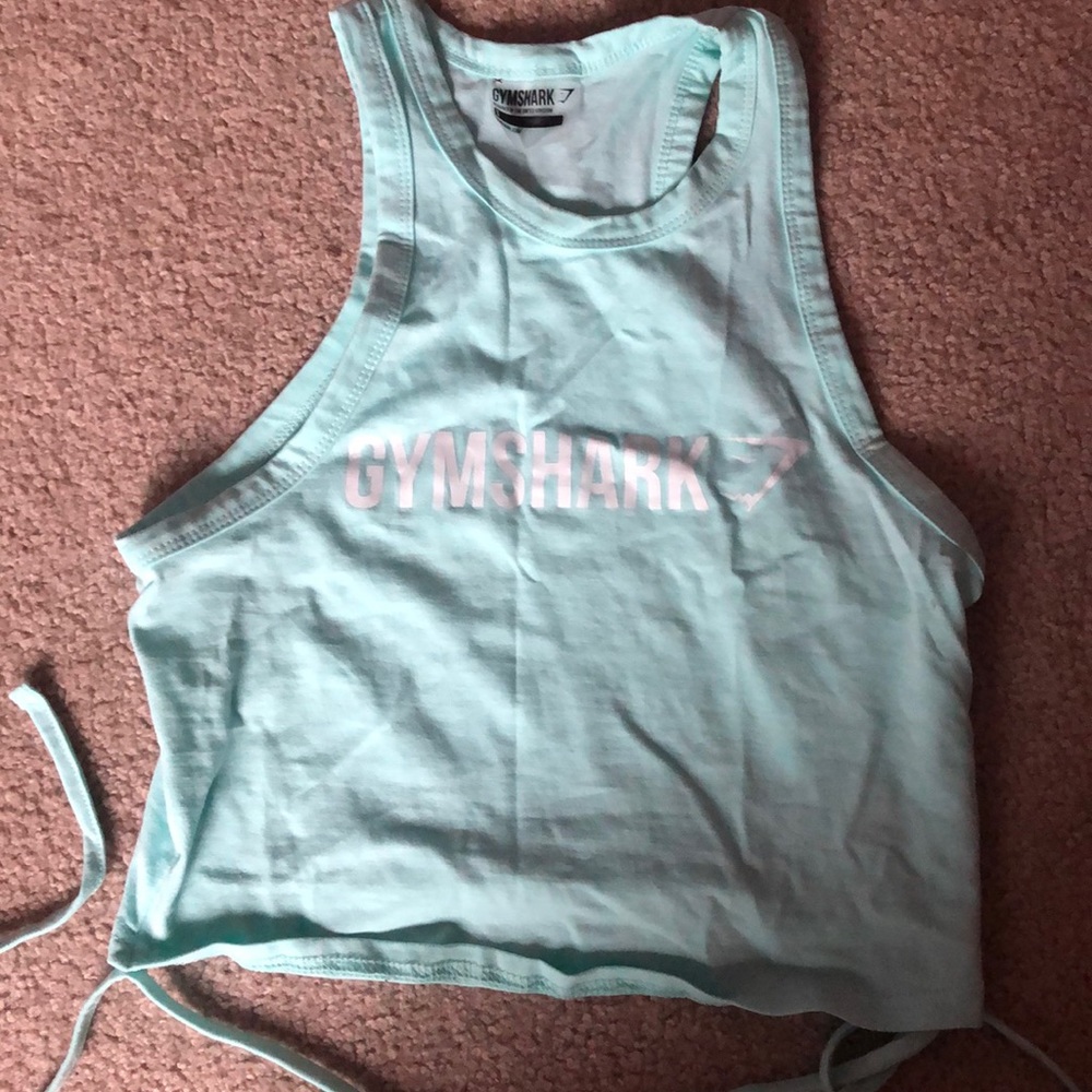 Gym shark crop top